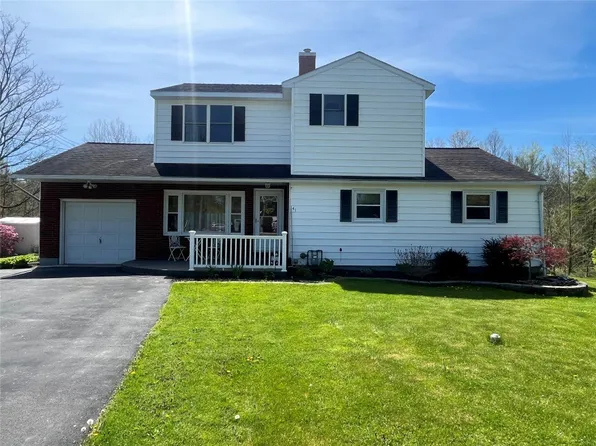 141 David Ave, Vestal, NY 13850