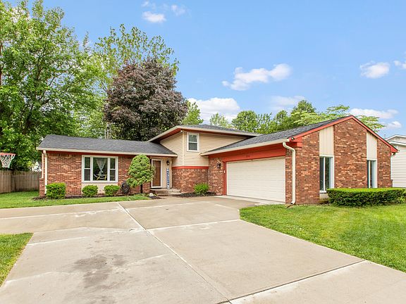 2nd image of 3514 Summerfield Dr