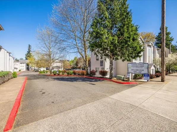 Foster Plaza Apartments