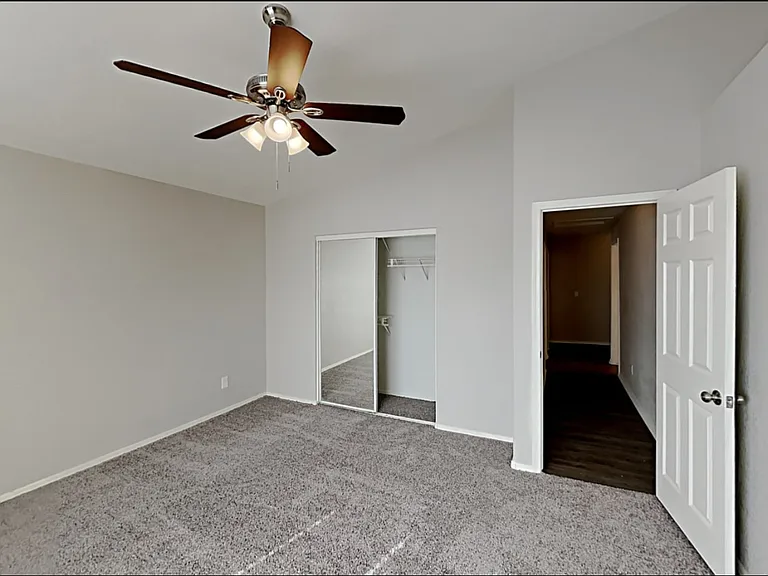 540 Red Admiral Ln — Photo 6