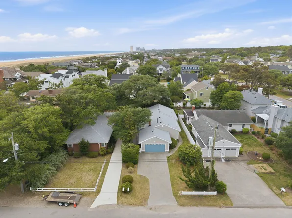 112 72nd St, Virginia Beach, VA 23451