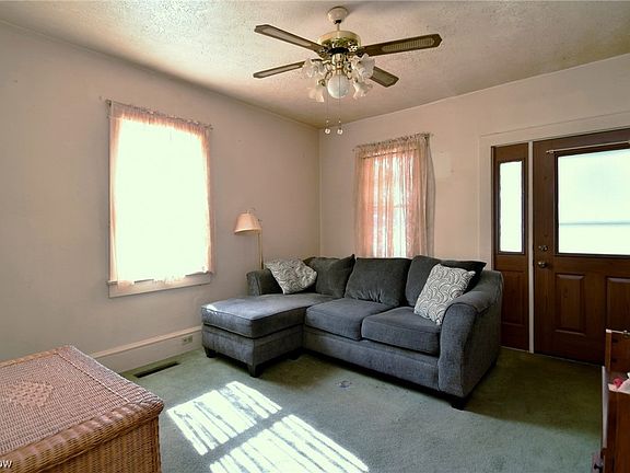 3rd image of 43 Heights Ave