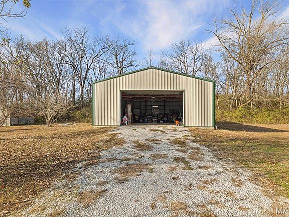 3rd image of 9345 Schaller Rd