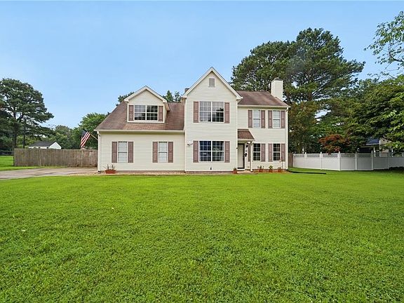 3rd image of 6742 Amanda Ct
