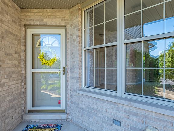 5th image of 18210 Mansfield Dr