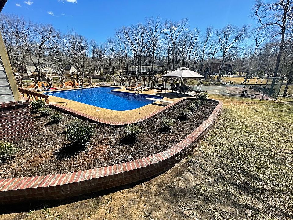 1st image of 145 Timberlane Dr