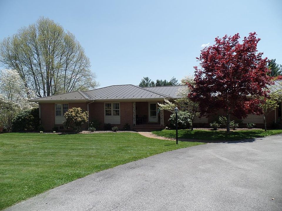 1st image of 154 Crestview Dr