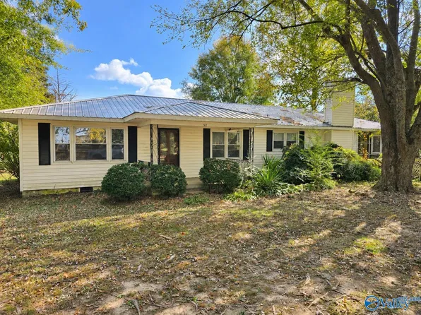 762 County Road 550 Grv, Groveoak, AL 35975