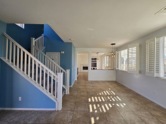 3rd image of 27795 Summer Grove Pl