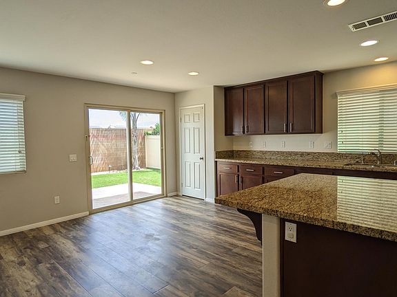 5th image of 1448 Misty Ln