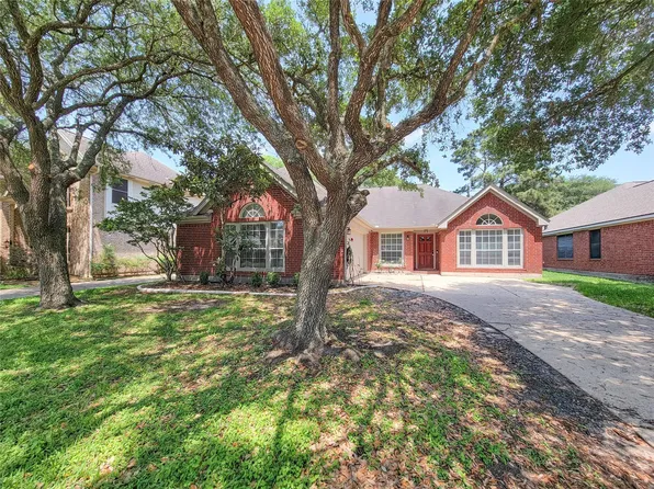 2930 Meadow Brook Dr, League City, TX 77573