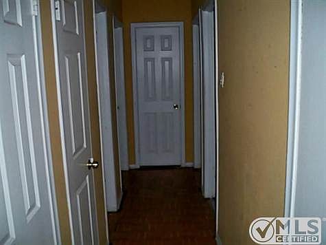 4th image of 3417 Sidney Dr