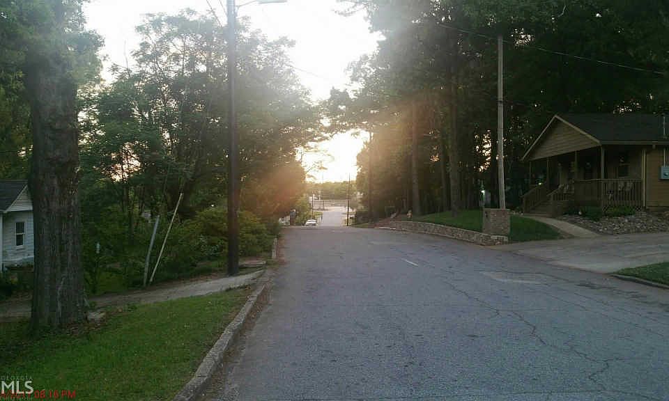 2nd image of 3123 Robinson Ave