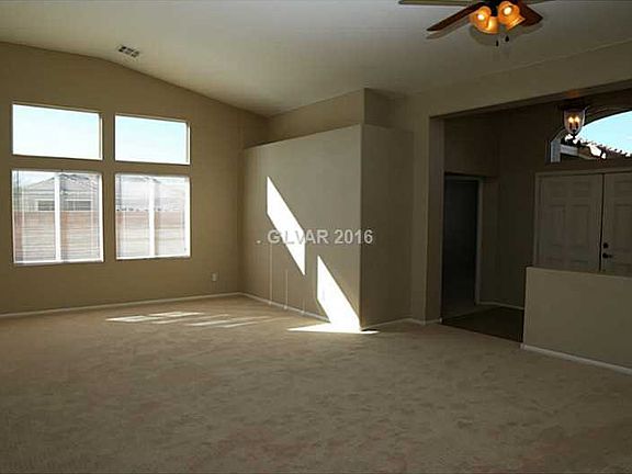 3rd image of 2137 Armadale Dr