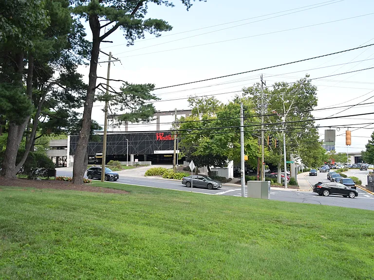 10300 Westlake Dr #301 — Photo 32