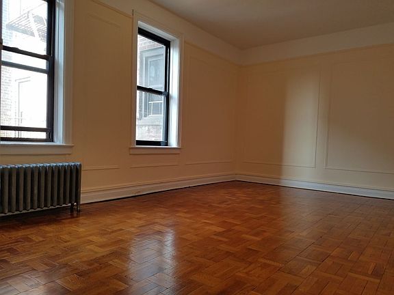 3rd image of 4141 46th St APT 2F