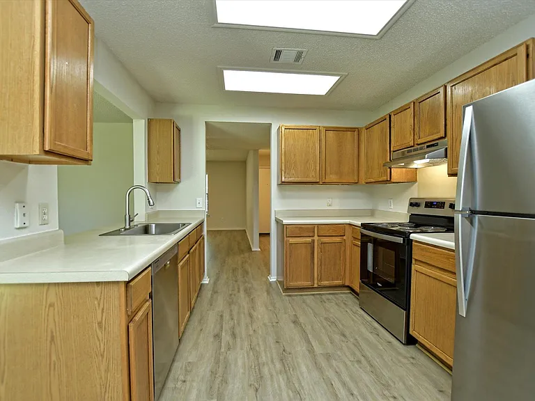 1201 Pike Path — Photo 9