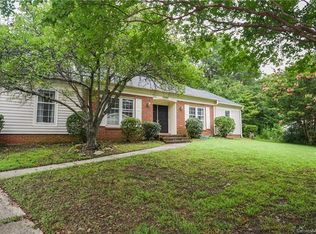 11404 April Day Ln, Charlotte, NC 28226