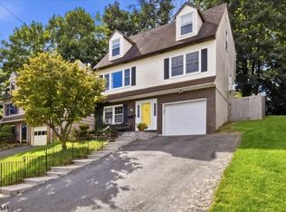 13 Edison Dr, Summit, NJ 07901