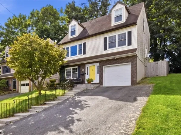 13 Edison Dr, Summit City, NJ 07901