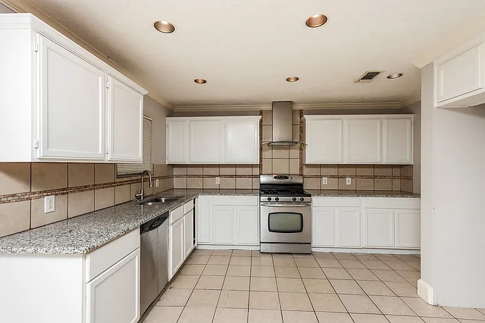6909 Valhalla Rd — Photo 6