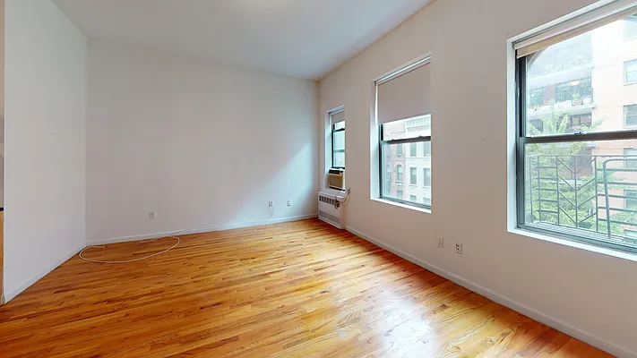 Rented by Bond New York | media 4