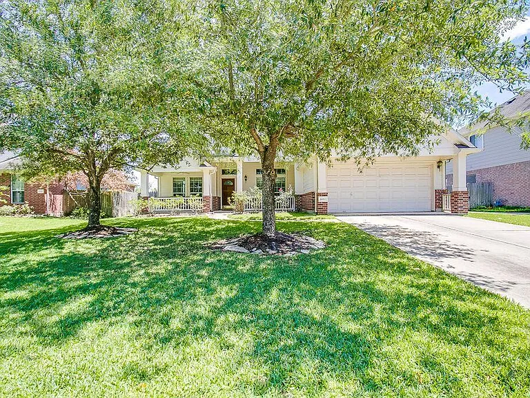 14015 Blue Vista Dr — Photo 2