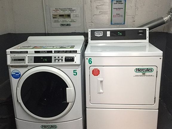 4th image of 3205 Oxford Ave APT 1