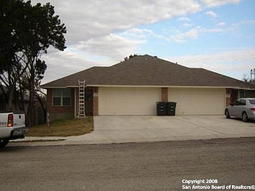 1st image of 1043 Misty Acres Dr