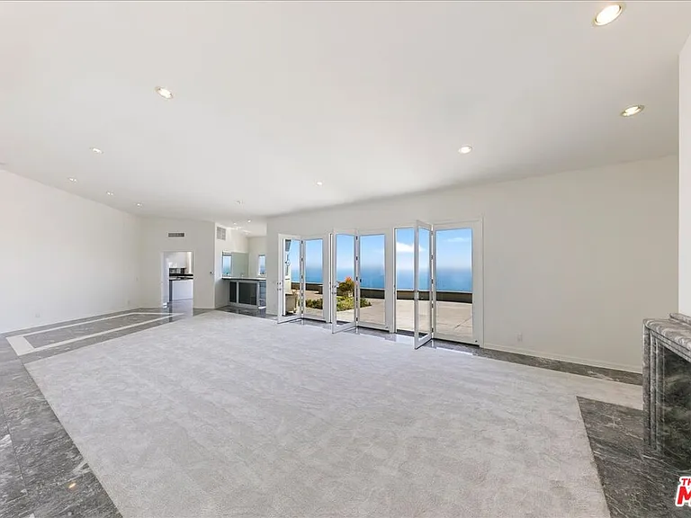 18244 Coastline Dr — Photo 15