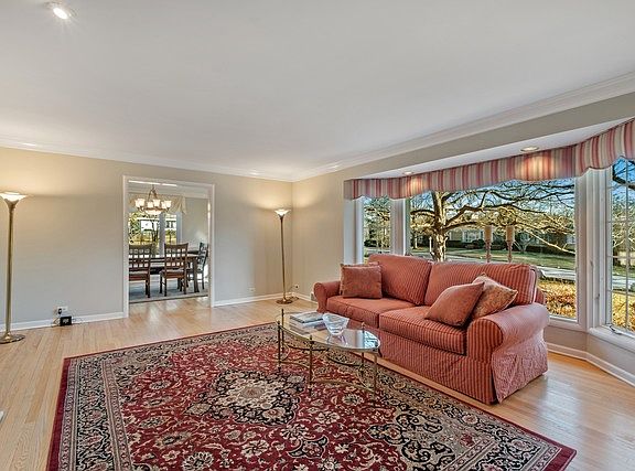 4th image of 500 Woodland Dr
