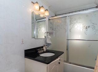 160-66 Willets Point Blvd #4217, Whitestone, NY 11357