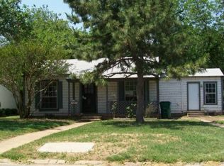 131 Lilac Ln, Burkburnett, TX 76354