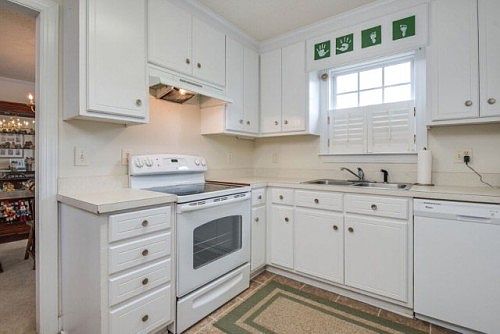 4th image of 100 Meredith Woods Ct