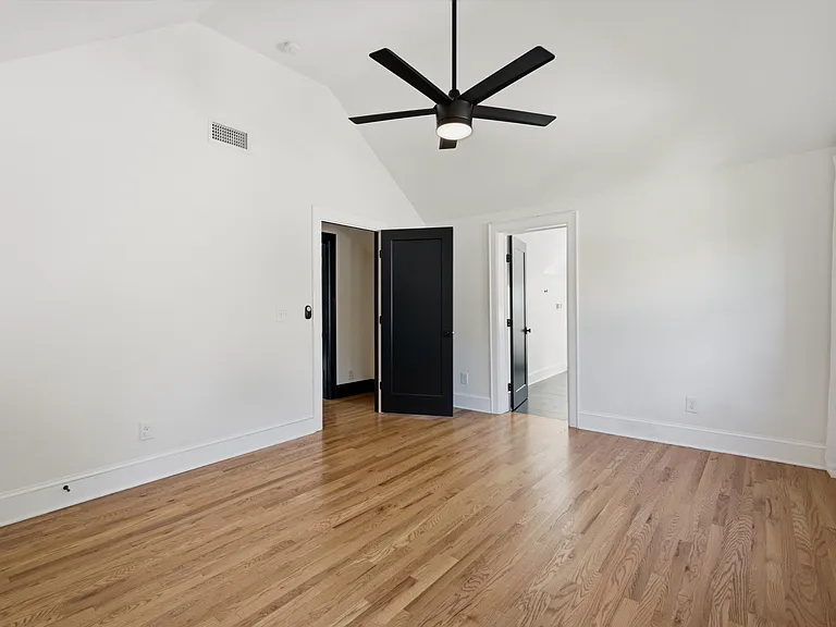 1043 Sharpe Ave — Photo 27