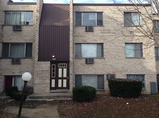 353 Inland Dr APT 3A, Wheeling, IL 60090