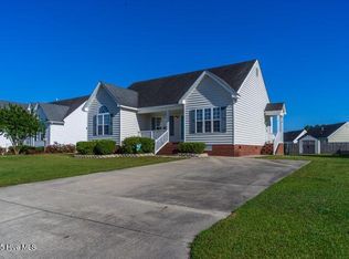 804 Fox Chase Ln, Winterville, NC 28590