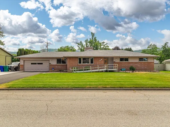 3920 S Ridgeview Dr, Spokane, WA 99206