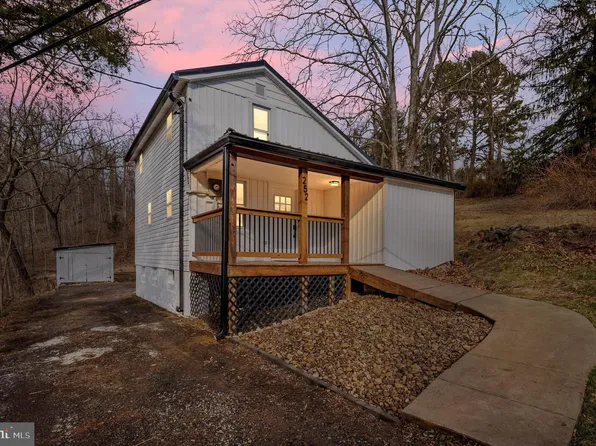 252 Creek Rd, Hancock, MD 21750