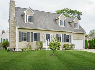 51 Lemac St, Warwick, RI 02889