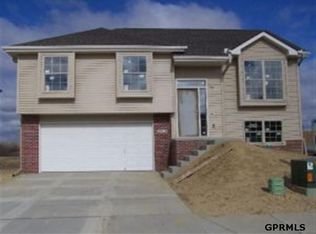 5218 Hardings Lndg, Council Bluffs, IA 51501