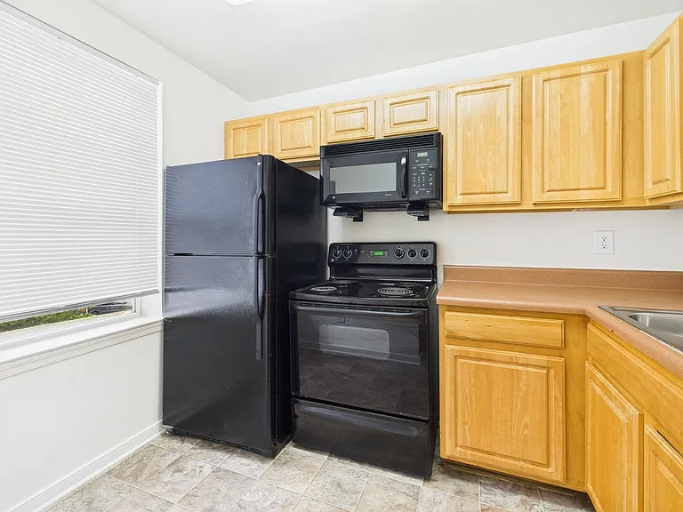 3510 E Richmond Rd #2 — Photo 4