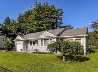 5 Plaza Ave, Easthampton, MA 01027