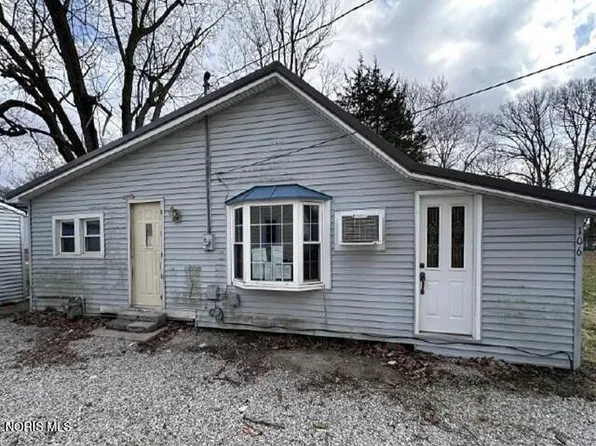 106 High St, Antwerp, OH 45813