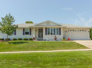 580 S 22nd St, Marion, IA 52302
