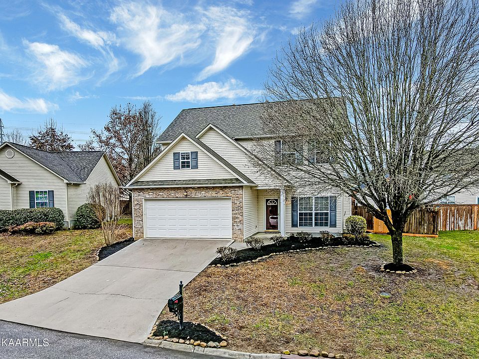 1st image of 721 Drakewood Ln