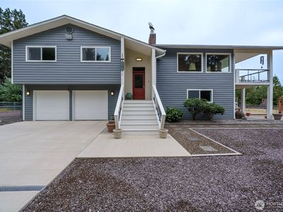 912 36th Lane, Seaview, WA, 98644
