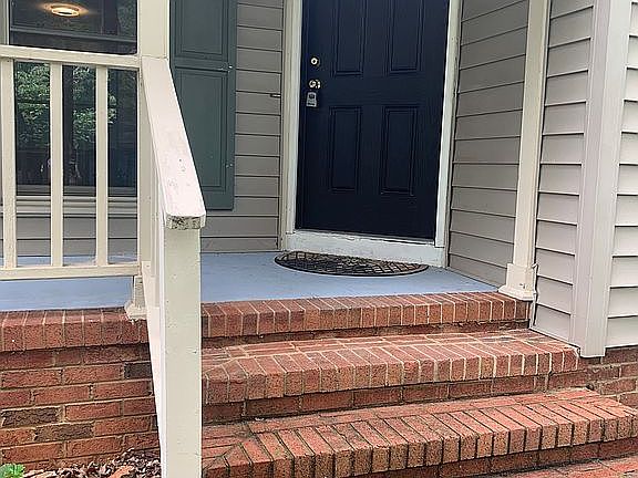 4th image of 2412 Quaker Landing Rd
