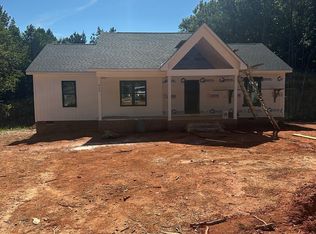 860 Country Ln, South Hill, VA 23970