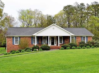 2505 Huntington Woods Dr, Winston Salem, NC 27103